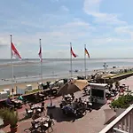 Akzent Strandhotels Seestern, Delphin & Lachs 3* Wilhelmshaven