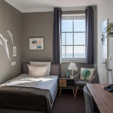 Akzent Strandhotels Seestern, Delphin & Lachs Отель