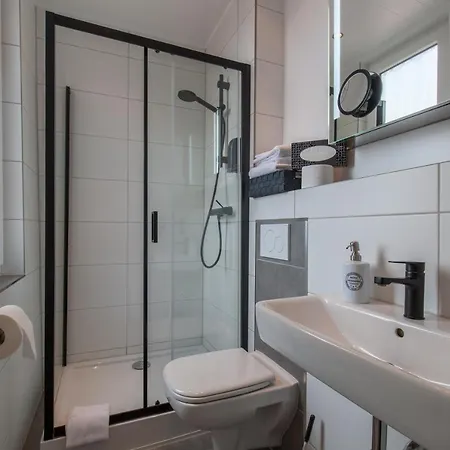 Akzent Strandhotels Seestern, Delphin & Lachs Отель Вильгельмсхафен