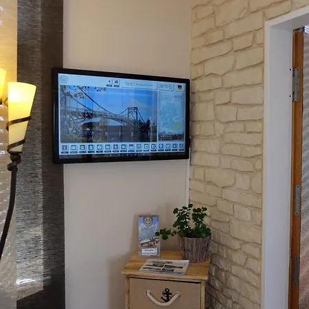 Akzent Strandhotels Seestern, Delphin & Lachs Отель Вильгельмсхафен